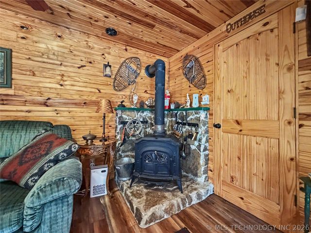 21862 W 888 Road, Cookson, OK 74427
