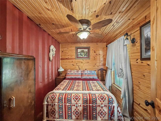 21862 W 888 Road, Cookson, OK 74427