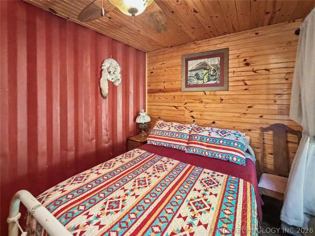 21862 W 888 Road, Cookson, OK 74427