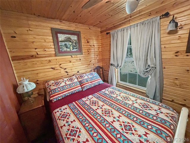 21862 W 888 Road, Cookson, OK 74427