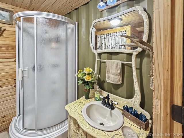 21862 W 888 Road, Cookson, OK 74427