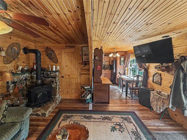 21862 W 888 Road, Cookson, OK 74427