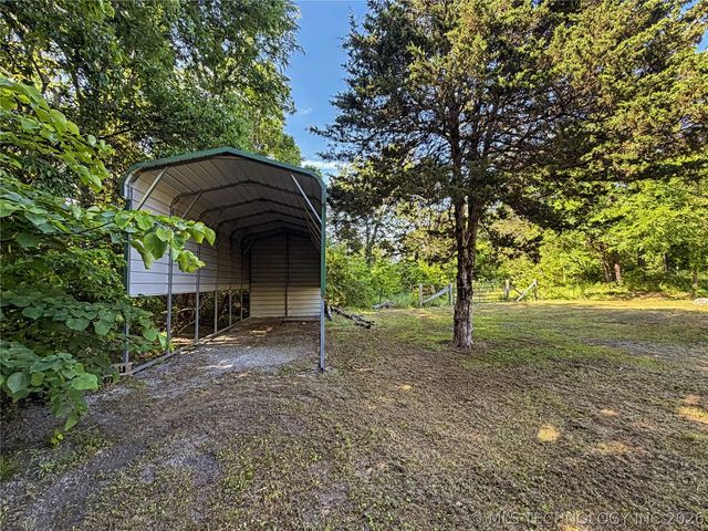 21862 W 888 Road, Cookson, OK 74427