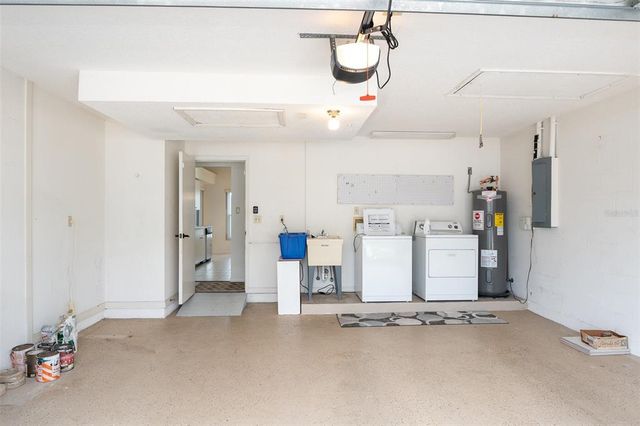 5885 CRANE DRIVE, Lakeland, FL 33809