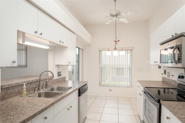 5885 CRANE DRIVE, Lakeland, FL 33809