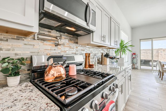 7409 Enchanted Point Drive, El Paso, TX 79911
