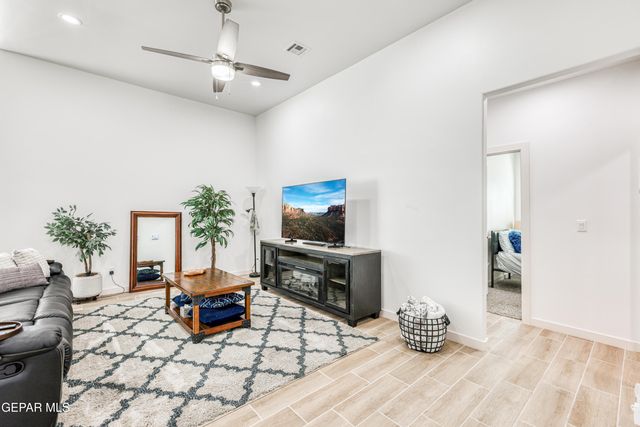 7409 Enchanted Point Drive, El Paso, TX 79911