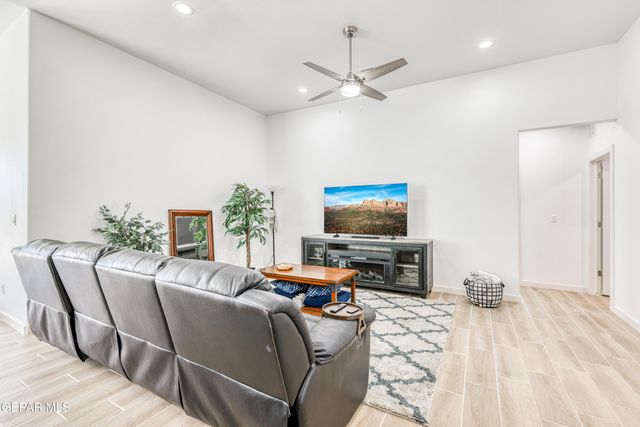 7409 Enchanted Point Drive, El Paso, TX 79911