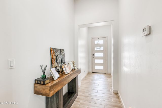 7409 Enchanted Point Drive, El Paso, TX 79911