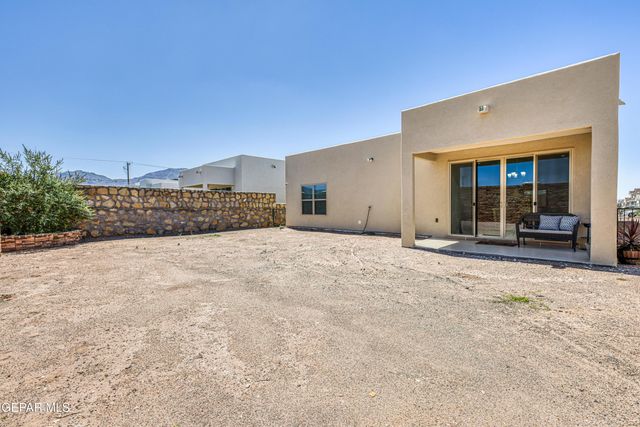 7409 Enchanted Point Drive, El Paso, TX 79911