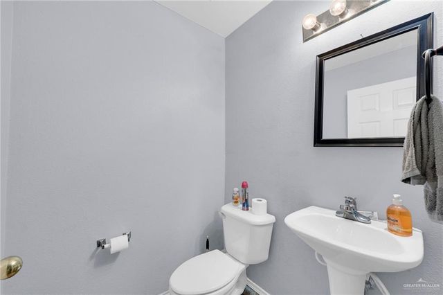 3806 View Point Drive, Edinburg, TX 78542