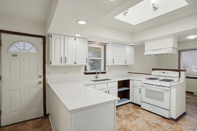 3351 171st Street, Lansing, IL 60438