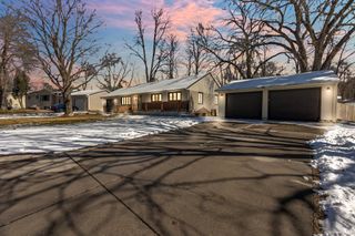 1894 Maryknoll Avenue N, Maplewood, MN 55109