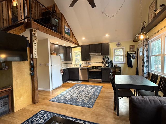 410 Tallwood Circle, Londonderry, VT 05148