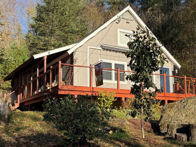 410 Tallwood Circle, Londonderry, VT 05148