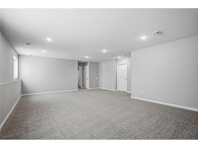 903 Pine Vale Avenue, Somerset, WI 54025