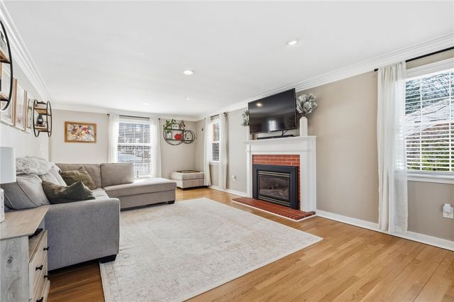 1069 Woodhill Drive, Richland, PA 15044