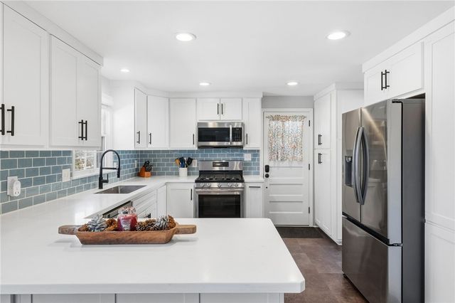 1069 Woodhill Drive, Richland, PA 15044