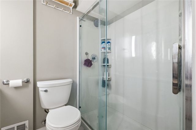 1069 Woodhill Drive, Richland, PA 15044