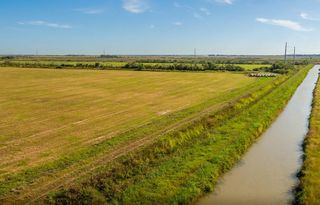 5999 Fm 1663 Road, Winnie, TX 77538