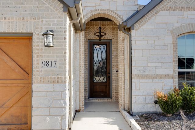 9817 Trail Map Drive, Fort Worth, TX 76036