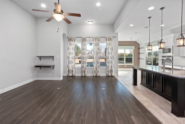 9817 Trail Map Drive, Fort Worth, TX 76036