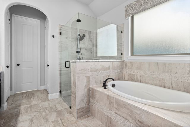 9817 Trail Map Drive, Fort Worth, TX 76036