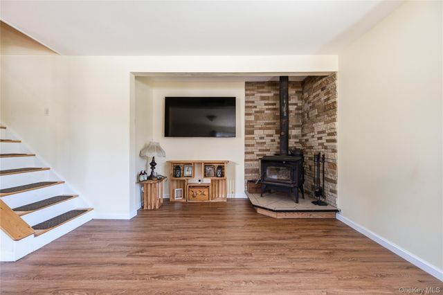 200 Walnut Street, Walden, NY 12586
