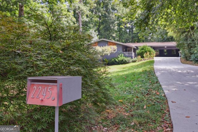 2245 Winding Woods Drive, Tucker, GA 30084