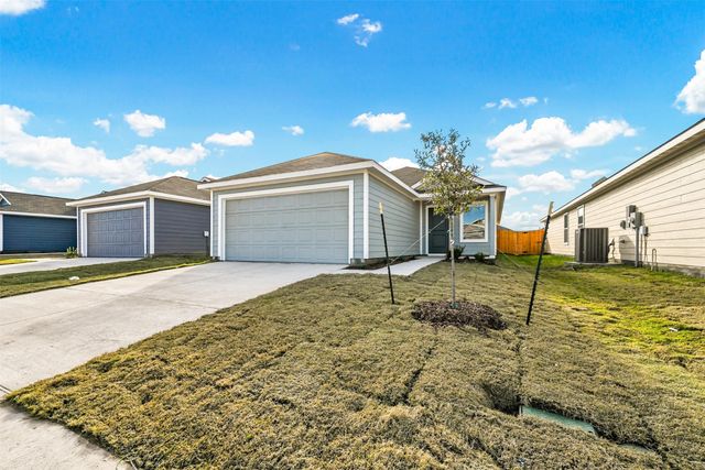 135 Wheatgrass Lane, Princeton, TX 75407