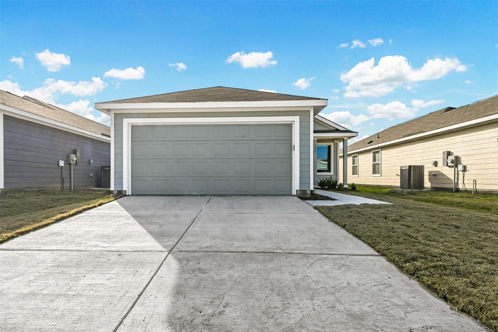 135 Wheatgrass Lane, Princeton, TX 75407