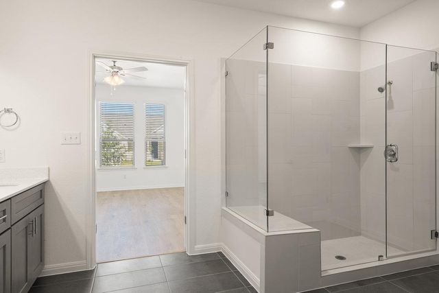 424 Treadwell LN, Kyle, TX 78640