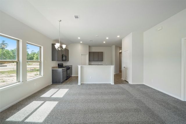605 Burkett Street, Dayton, TX 77535