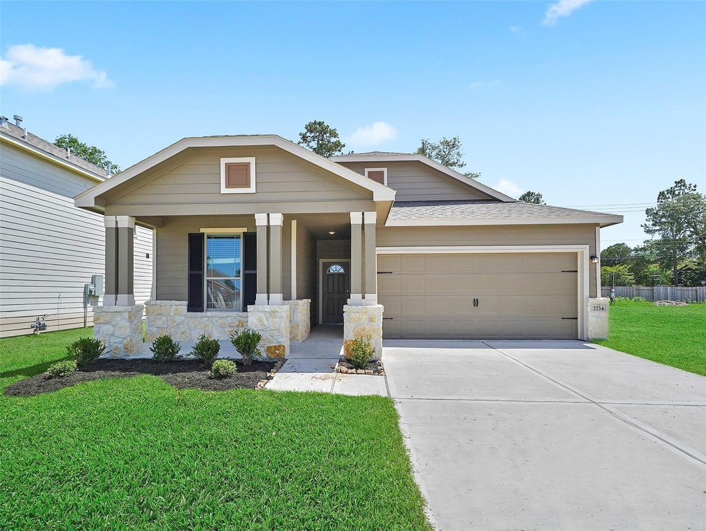 605 Burkett Street, Dayton, TX 77535