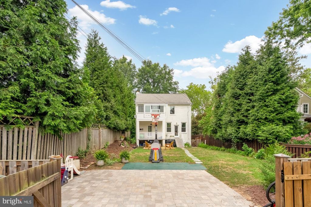 4826 BUTTERWORTH PL NW, Washington, DC 20016