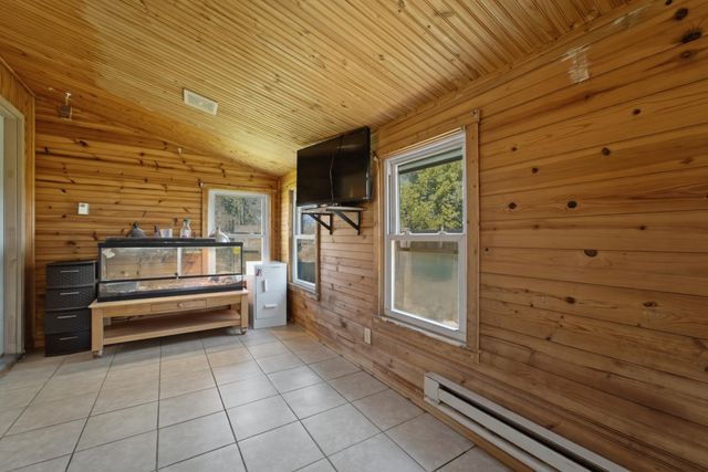 8695 Clark Place, Crown Point, IN 46307