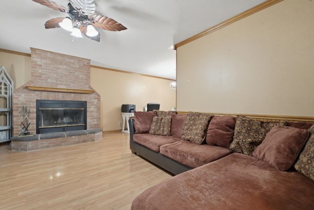 8695 Clark Place, Crown Point, IN 46307
