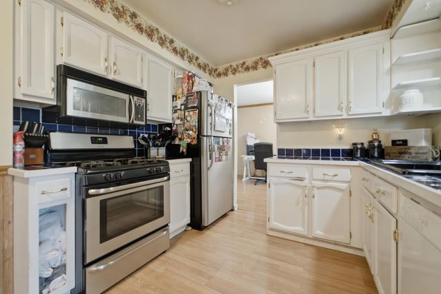 8695 Clark Place, Crown Point, IN 46307