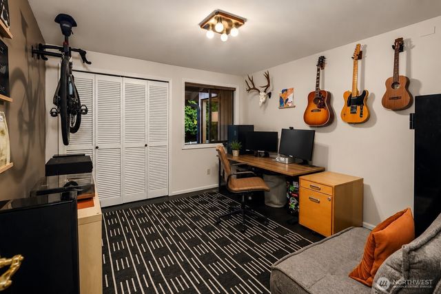 3212 211th Avenue NE, Sammamish, WA 98074