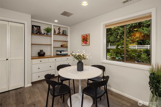 3212 211th Avenue NE, Sammamish, WA 98074