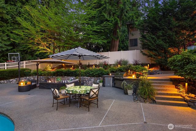 3212 211th Avenue NE, Sammamish, WA 98074