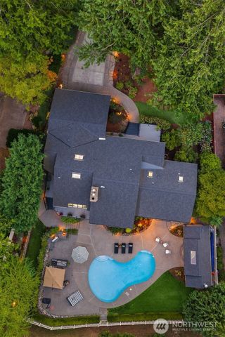 3212 211th Avenue NE, Sammamish, WA 98074