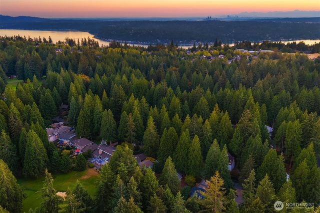 3212 211th Avenue NE, Sammamish, WA 98074