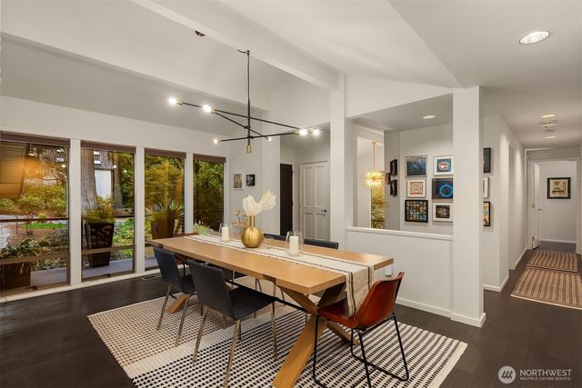 3212 211th Avenue NE, Sammamish, WA 98074