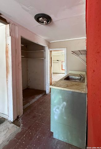 514 Recio, San Antonio, TX 78204