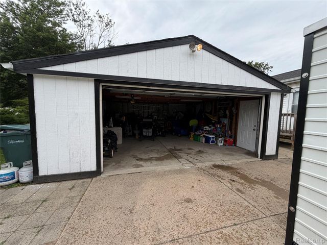 24830 Hickory Street, Dearborn, MI 48124