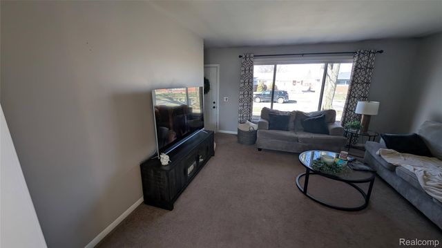 28640 Bradner Drive, Warren, MI 48088