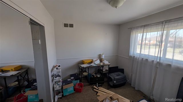 28640 Bradner Drive, Warren, MI 48088