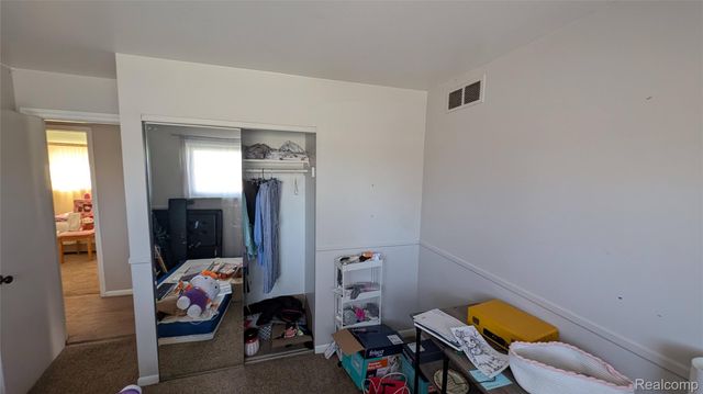 28640 Bradner Drive, Warren, MI 48088