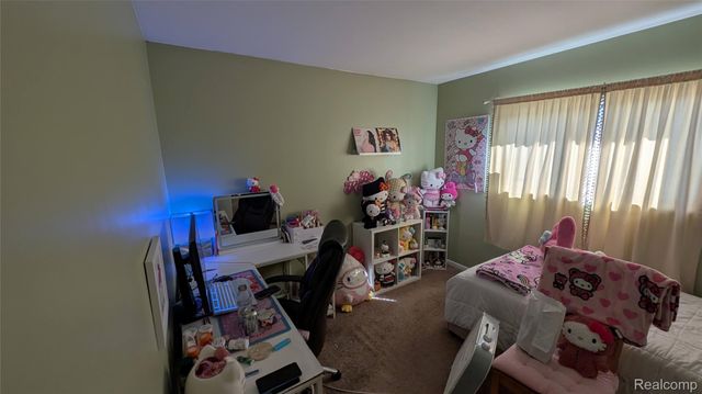 28640 Bradner Drive, Warren, MI 48088